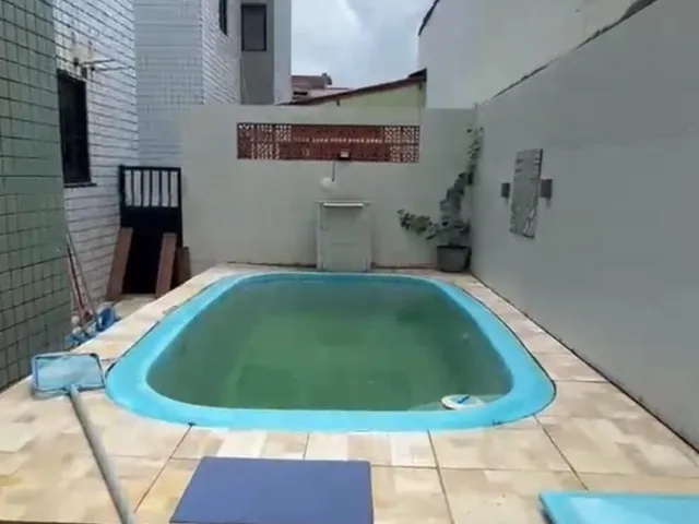 Imagem: Térreo com Piscina Privativa em Excelente