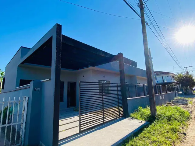 Imagem: Casa com 3 Quartos a Apenas 270 Metros da