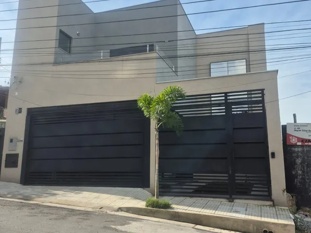 Imagem: Casa à venda no bairro Santa Clara - Divinópolis/MG