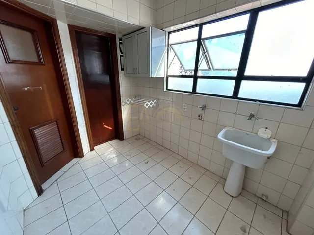 Imagem 9: Apartamento 3 Dormitórios, sendo 1 suíte, sala com dois ambientes, Cozinha