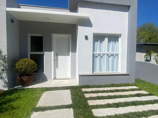 Imagem: Geminado com 2 Dormitorio(S) Localizado(A)