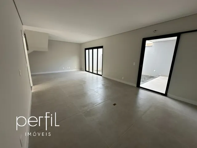 Imagem 8: Casa em condomínio de luxo na Glória, Joinville-SC: 3 quartos, 3 suítes, 2 salas, 4