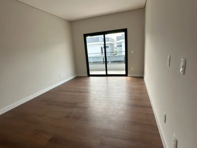 Imagem 10: Casa em condomínio de luxo na Glória, Joinville-SC: 3 quartos, 3 suítes, 2 salas, 4