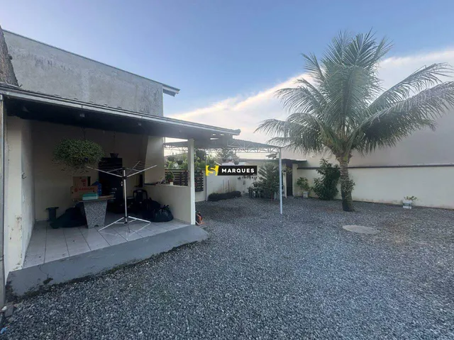 Imagem 15: Procurando Uma Casa Confortável, com 3 Quartos para Alugar no Bairro Jardim Iririú?