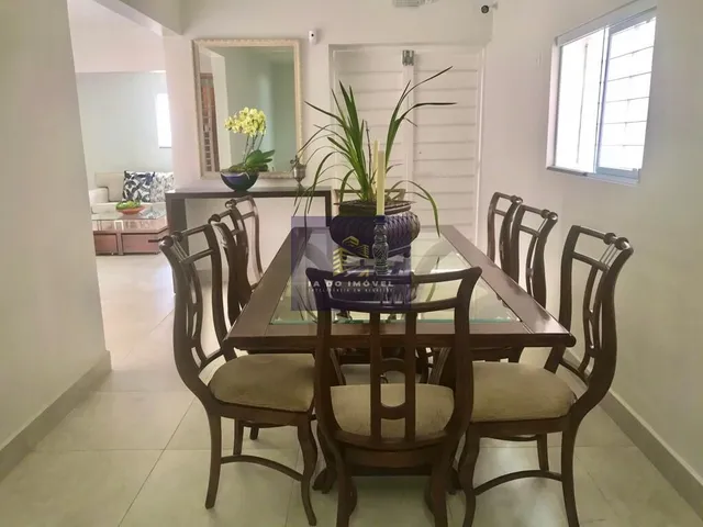 Imagem: SOBRADO, 8 salas 250 M², 5 Vagas no Campo