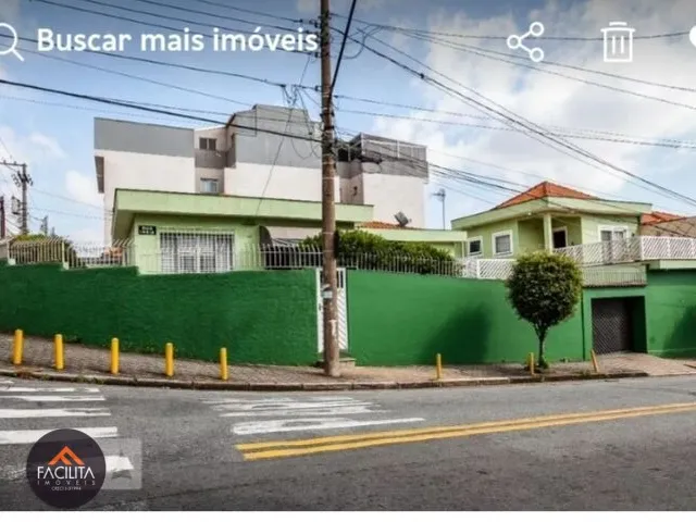Imagem: A casa possui 3 Dormitórios, 2 Banheiros, 5 Vagas na