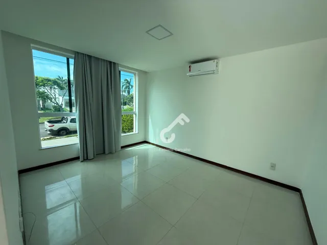 Imagem 7: ALPHAVILLE 1, Litoral Norte. Duplex ALTO PADRÃO com 4 suítes sendo 1 suíte térrea