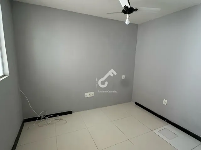 Imagem 12: ESTRADA DO COCO, Abrantes. Duplex PRONTO PARA MORAR com 4 quartos sendo 1 suíte superior