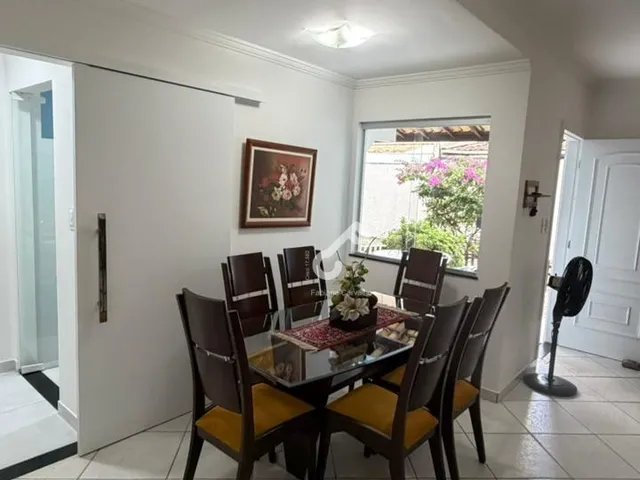 Imagem 3: PITANGUEIRAS, Lauro de Freitas. Duplex, 4 quartos sendo 2 suíte, 1 das suítes é