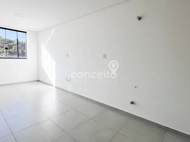 Imagem 7: Sala Comercial com 42M² na Água Verde!
