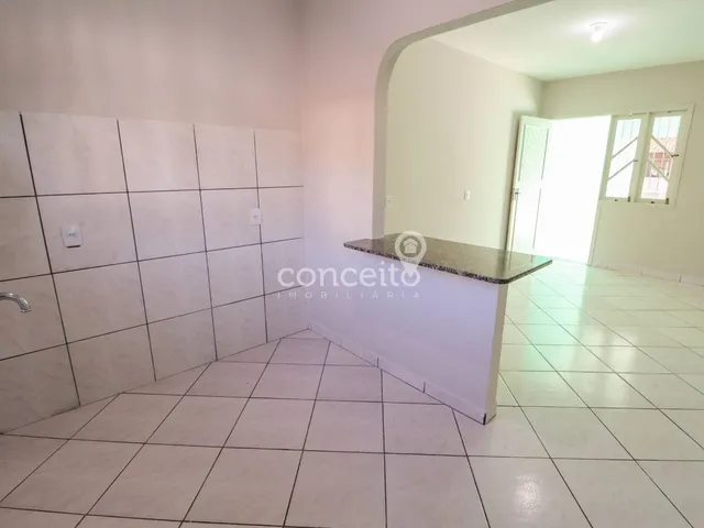 Imagem 7: Casa 2 Dormitórios Sendo 1 Suíte na Velha!