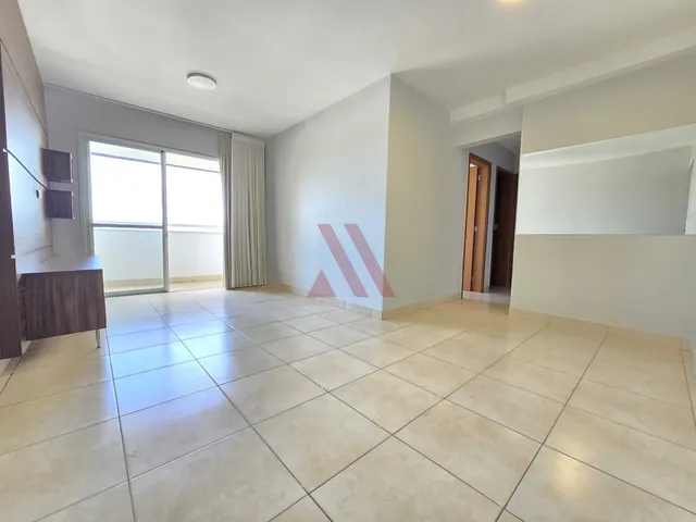 Imagem: O apartamento possui 4 Dormitórios, 1 Suíte, 2 Banheiros,