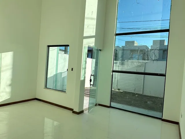 Imagem: Casa residencial para Venda em rua pública