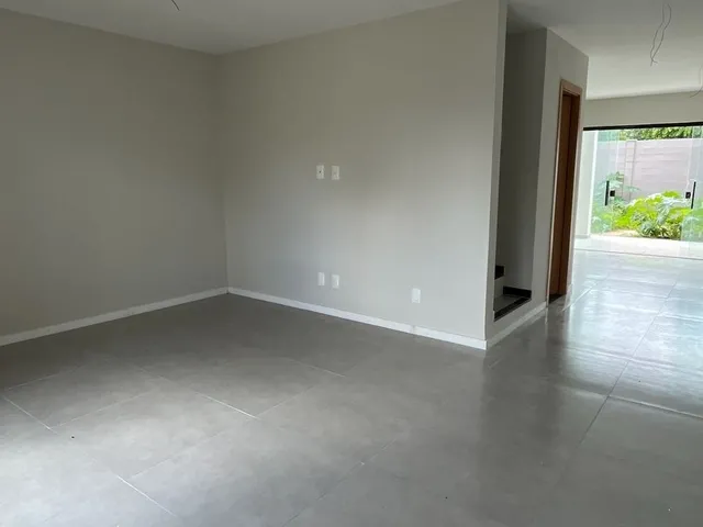 Imagem: Casa residencial para Venda em rua pública