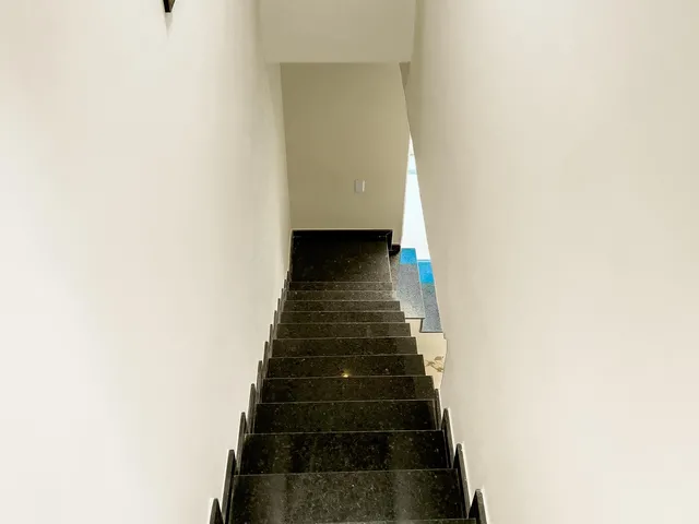 Imagem 8: Casa 3 quartos, 2 vagas de Garagem Coberta, em Rua Pública, para Venda, no Parque Ipê