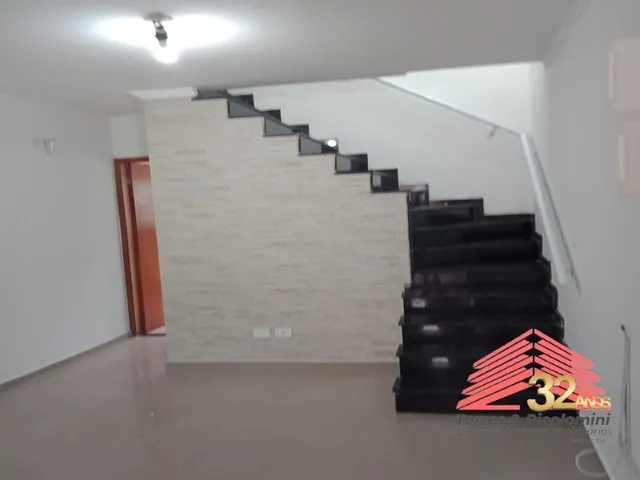 Imagem: Sobrado novo a venda e para alugar na Vila