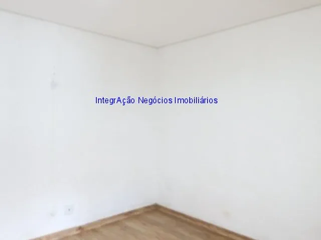 Imagem 3: Casa 360m² totais e 225m² úteis, 03 dormitórios (sendo 01 suíte), 03 banheiros e 05