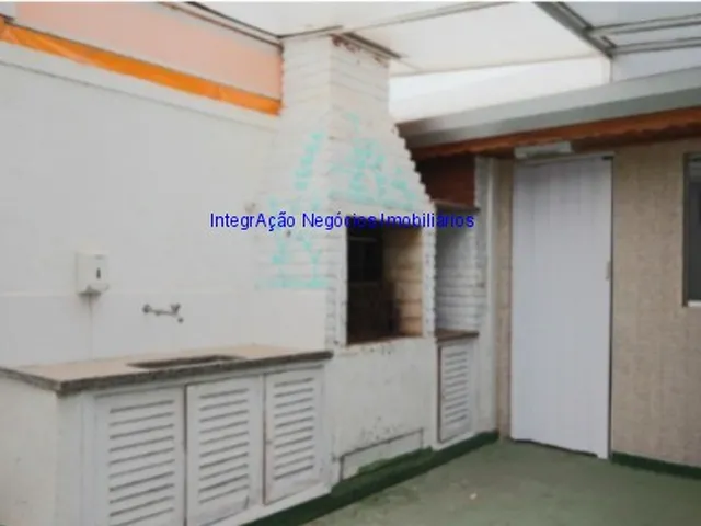 Imagem 7: Casa 360m² totais e 225m² úteis, 03 dormitórios (sendo 01 suíte), 03 banheiros e 05