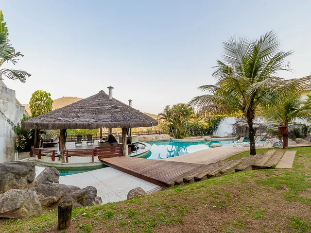 Imagem: Casa para venda em Alphaville com 7 quartos