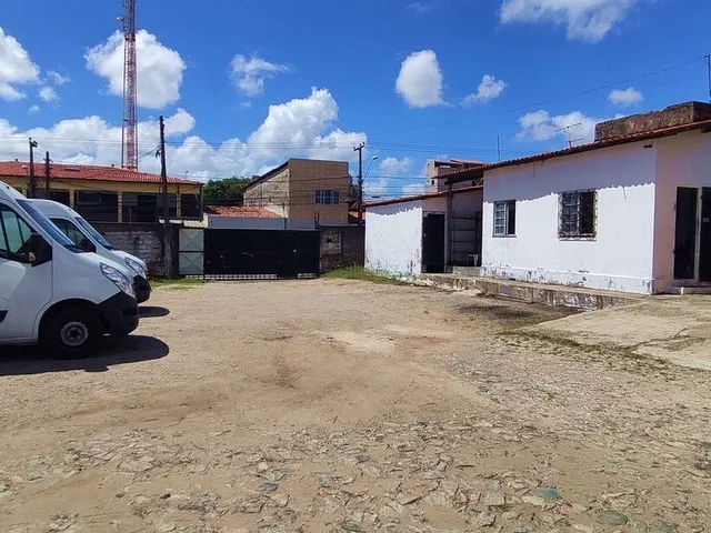 Imagem 3: Terreno / Imóvel Comercial Próximo a Avenida do Aeroporto, BR 116 e Arena Castelão em