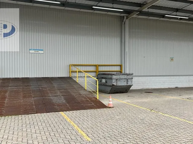 Imagem 14: Metragem 15200 m² de terreno, com 8.222 construídos, Pé direito 12 mts / piso alta