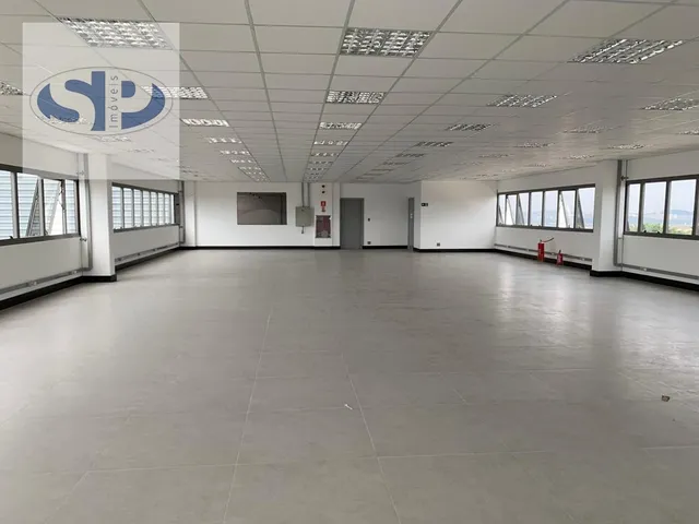 Imagem 7: Metragem 15200 m² de terreno, com 8.222 construídos, Pé direito 12 mts / piso alta