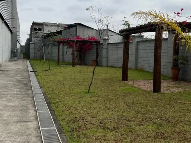 Imagem 9: Metragem 15200 m² de terreno, com 8.222 construídos, Pé direito 12 mts / piso alta