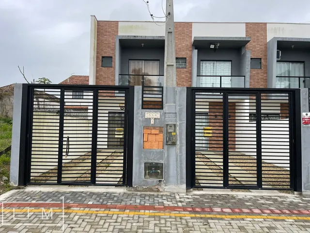 Imagem: SOBRADO GEMINADO EM BALNEARIO PICARRAS SC