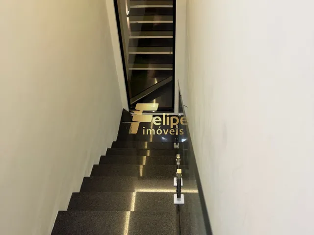 Imagem 7: NOVÍSSIMA CASA DUPLEX, COM 03 SUÍTES, SENDO 01 MÁSTER, PISCINA, PROJETO CONTEPORÂNEO