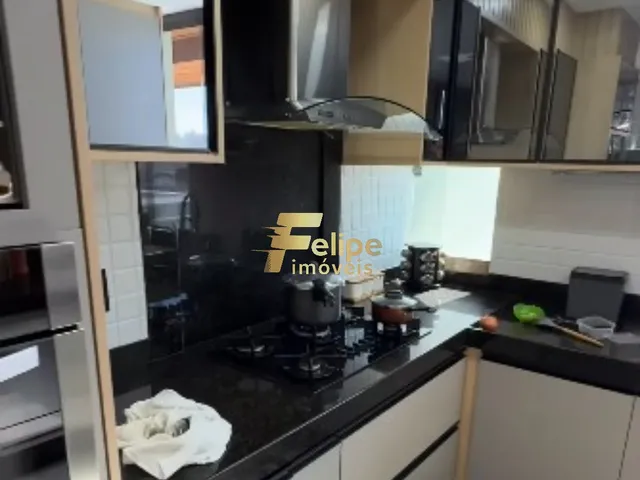 Imagem 14: EXCELENTE CASA TRIPLEX COM 04 SUÍTES, SENDO UMA COM HIDROMASSAGEM, DISPONÍVEL PARA