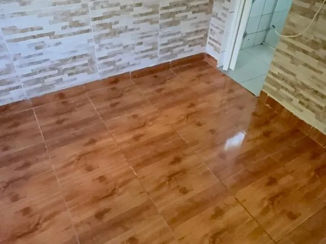 Imagem 9: Tudo Imóveis - Vende Casa no Engenho das Lajes, lote 400m, 2 suítes, gramado verde na