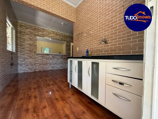 Imagem 11: Tudo Imóveis - Vende Casa no Engenho das Lajes, lote 400m, 2 suítes, gramado verde na