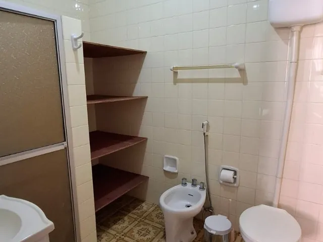 Imagem 10: Imperdível Imóvel com Duas Casas à venda em Guarapari-ES - Bairro Meaípe 4 quartos