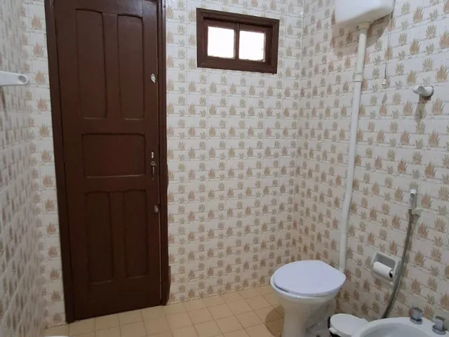 Imagem 8: Imperdível Imóvel com Duas Casas à venda em Guarapari-ES - Bairro Meaípe 4 quartos