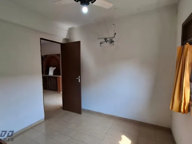 Imagem 13: Imperdível Imóvel com Duas Casas à venda em Guarapari-ES - Bairro Meaípe 4 quartos