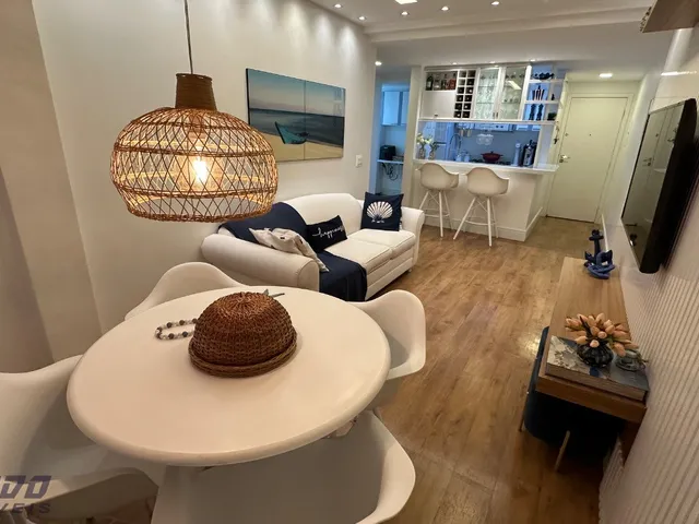 Imagem 5: Exclusividade e Sofisticação a Um Passo do Mar da Praia da Areia Preta, Centro