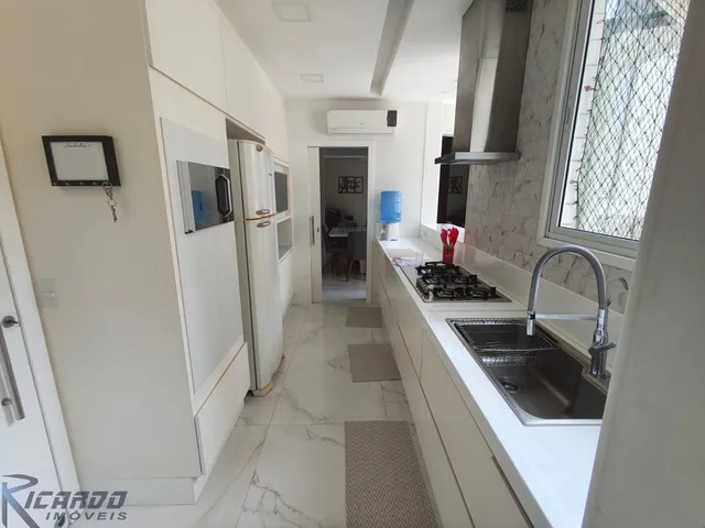 Imagem 5: Apartamento 3 quartos a venda- Praia do Morro -Guarapari - E.S , Prédio na Beira mar