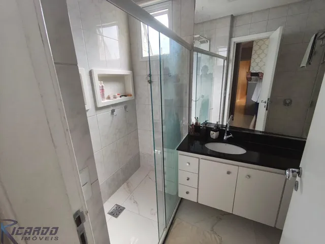 Imagem 3: Apartamento 3 quartos a venda- Praia do Morro -Guarapari - E.S , Prédio na Beira mar