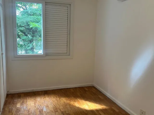 Imagem 11: Itaim - Locação - Com uma planta quadrada, este apartamento conta com 2 quartos, sendo