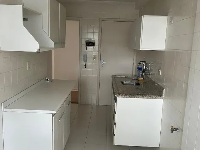 Imagem 5: Itaim - Locação - Com uma planta quadrada, este apartamento conta com 2 quartos, sendo