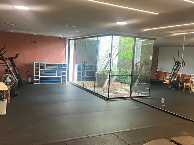 Imagem 12: Itaim - Locação - Com uma planta quadrada, este apartamento conta com 2 quartos, sendo