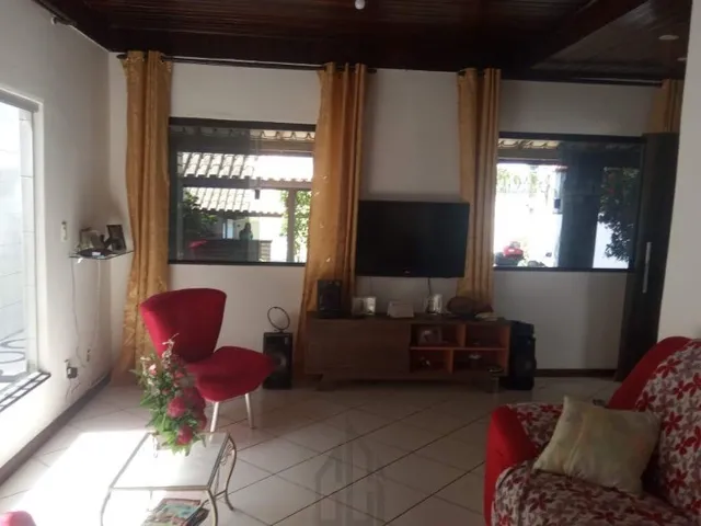 Imagem 11: Casa ampla com 600 m², 6 quartos, estacionamento amplo, piscina, varanda a vender na