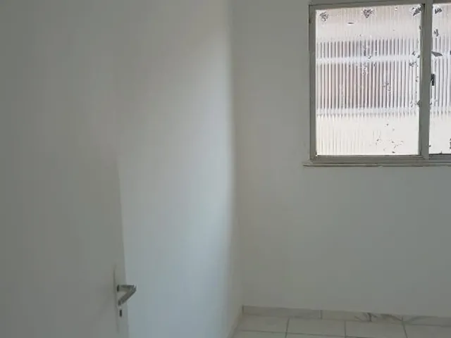 Imagem 6: Apartamento padrão com 74 m² dividido em 3/4 no segundo andar escada, reformado a