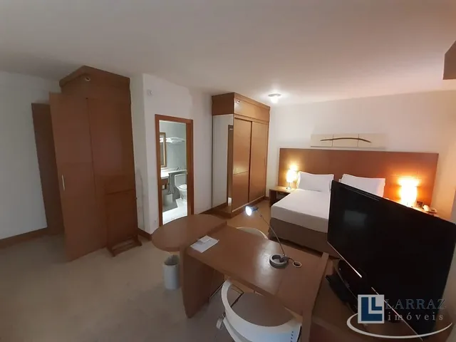 Imagem: O apartamento possui 1 Dormitório, 1 Suíte, 1 Banheiro, 1