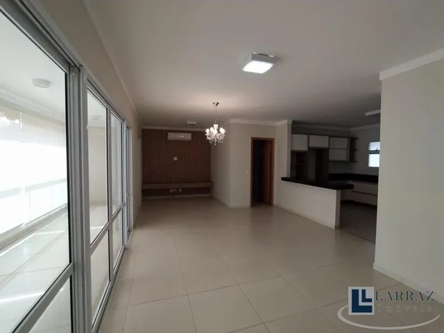 Imagem: O apartamento possui 3 Dormitórios, 1 Suíte, 4 Banheiros,