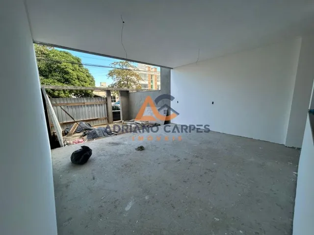 Imagem 3: Sobrado de Alto Padrão à Venda em Navegantes-SC, Bairro Gravatá 3 Quartos sendo 1