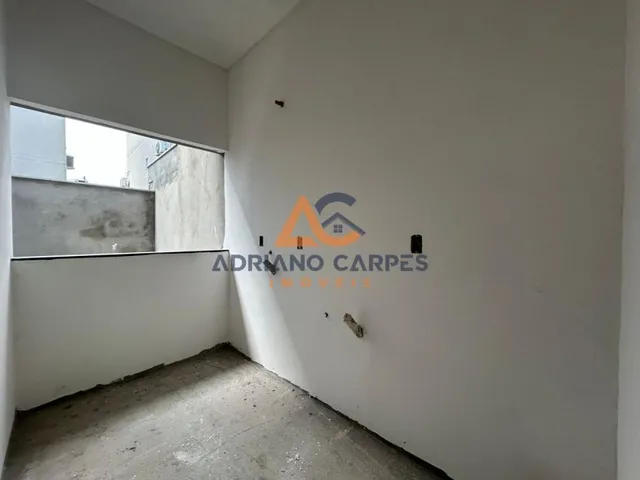 Imagem 6: Sobrado de Alto Padrão à Venda em Navegantes-SC, Bairro Gravatá 3 Quartos sendo 1