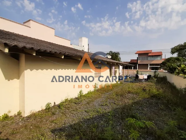 Imagem 5: Adriano Carpes Imóveis vende casa AVERBADA com 4 dormitórios, sendo 1 suíte, em amplo