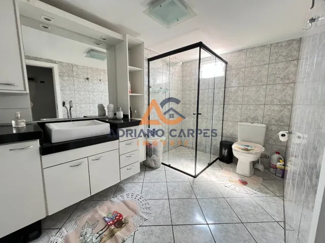 Imagem 11: ALUGUEL ANUAL - Casa com 3 quartos sendo 1 suíte, mobiliada, sacada com churrasqueira