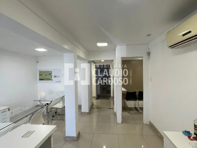Imagem 11: Aluga-se excelente ponto comercial com térreo e primeiro andar, situado em localização
